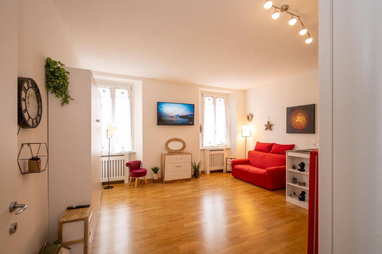 Portatorre Suite, A Charming Apartment In The Heart Of Como, Free Private Parking, Air Conditioning & More! エクステリア 写真