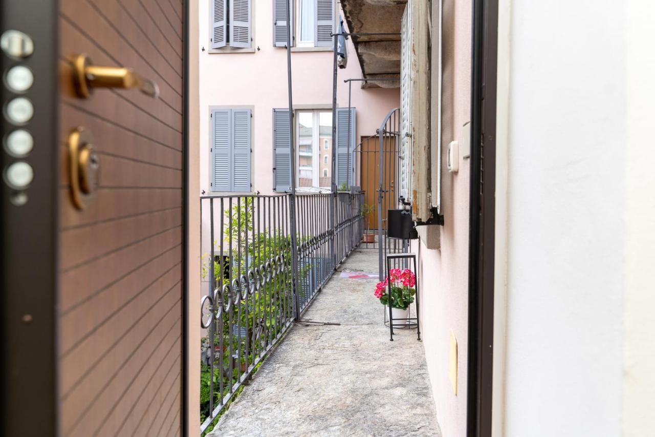 Portatorre Suite, A Charming Apartment In The Heart Of Como, Free Private Parking, Air Conditioning & More! エクステリア 写真