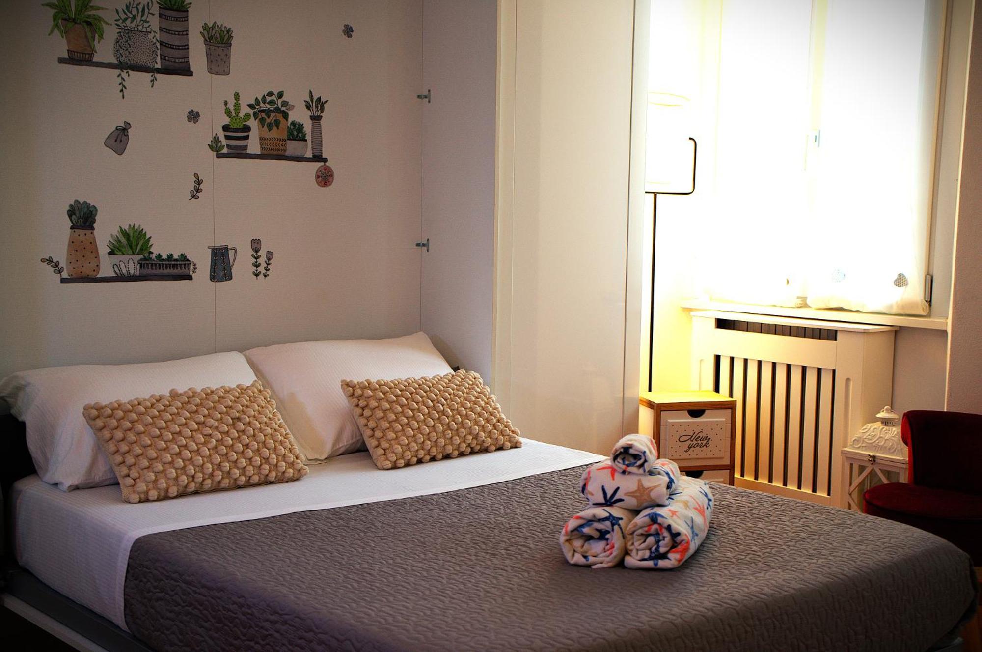 Portatorre Suite, A Charming Apartment In The Heart Of Como, Free Private Parking, Air Conditioning & More! エクステリア 写真